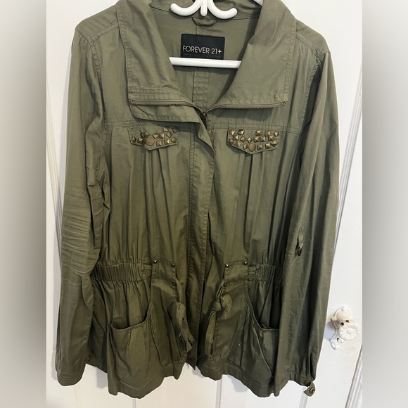 Utility jacket with gold studs detail on pockets. 1XL - Picture 1 of 3